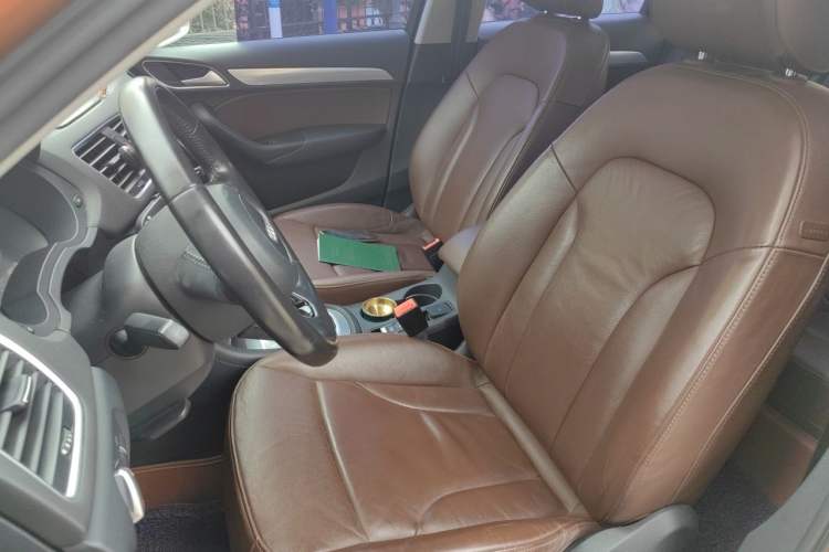 Used Audi Q3 2015 35 TFSI quattro Technology Edition Left Front Seat
