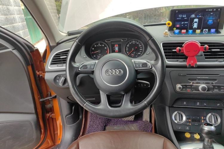Used Audi Q3 2015 35 TFSI quattro Technology Edition Steering Wheel