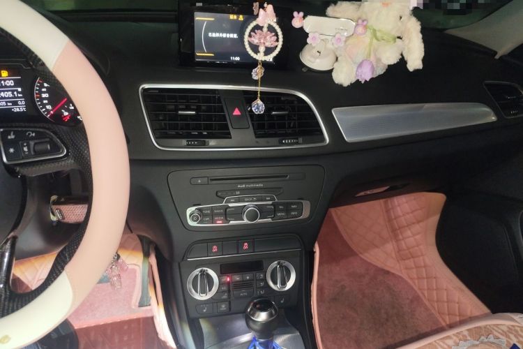 Used Audi Q3 2015 35 TFSI Comfort Model Audio And AC Panel