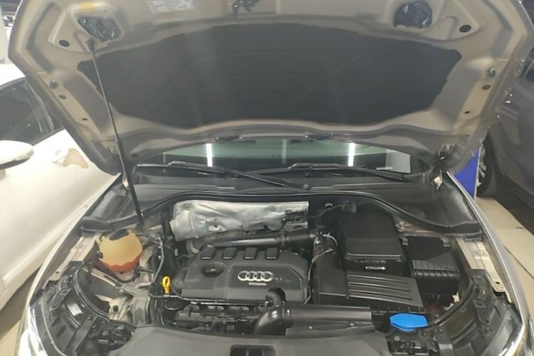 Used Audi Q3 2015 35 TFSI quattro Technology Edition Engine Bay