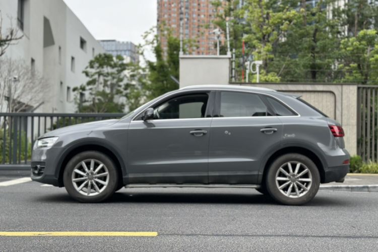 Used Audi Q3 2015 35 TFSI Comfort Model Exterior 4