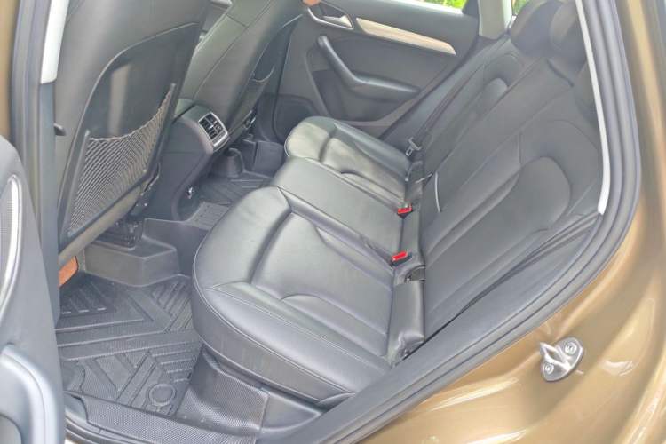 Used Audi Q3 2015 35 TFSI quattro Technology Edition Left Rear Seat