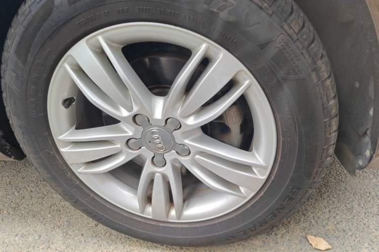 Used Audi Q3 2015 35 TFSI quattro Technology Edition Right Front Wheel Hub