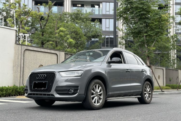 Used Audi Q3 2015 35 TFSI Comfort Model Guazi used car, China used car export, Used car for sale, Used  cars, Cheapest cars for sale