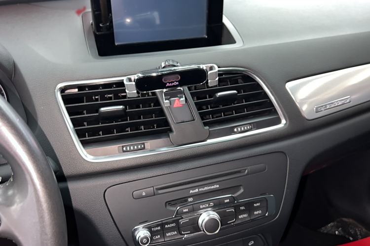 Used Audi Q3 2015 35 TFSI Comfort Model Audio And AC Panel