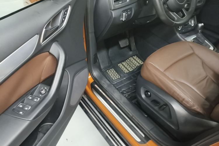 Used Audi Q3 2015 35 TFSI quattro Technology Edition Driver Seat