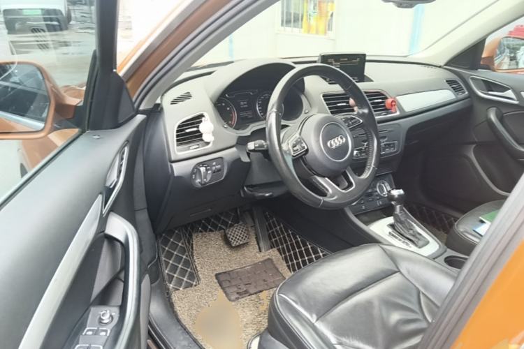 Used Audi Q3 2015 30 TFSI Comfort Model Driver Seat