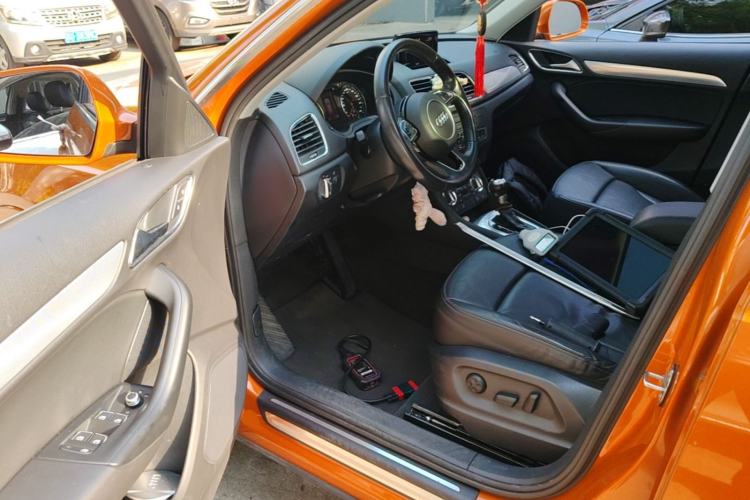Used Audi Q3 2015 35 TFSI quattro Millionth Anniversary Edition Driver Seat