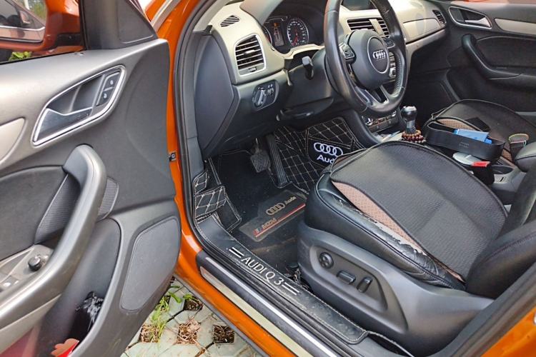 Used Audi Q3 2015 30 TFSI Ambition Edition Driver Seat