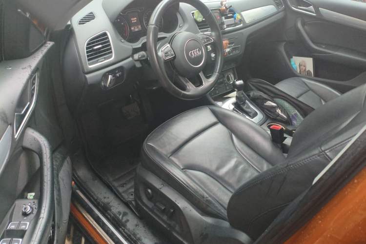 Used Audi Q3 2015 35 TFSI quattro Technology Edition Driver Seat