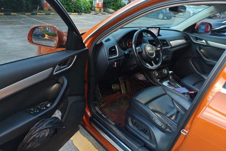 Used Audi Q3 2015 35 TFSI quattro Technology Edition Driver Seat