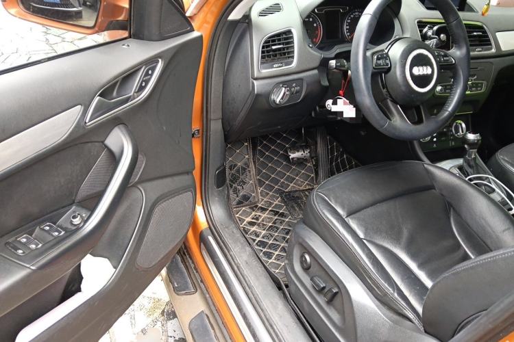 Used Audi Q3 2015 30 TFSI Comfort Model Driver Seat