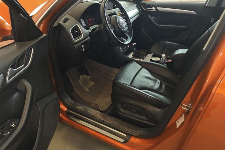 Used Audi Q3 2015 35 TFSI Comfort Model Driver Seat