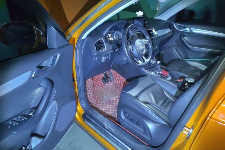 Used Audi Q3 2015 30 TFSI Comfort Model Driver Seat