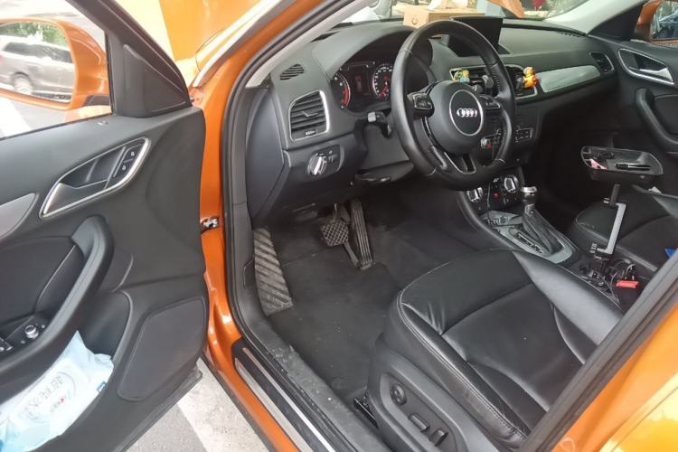 Used Audi Q3 2015 35 TFSI quattro Technology Edition Driver Seat