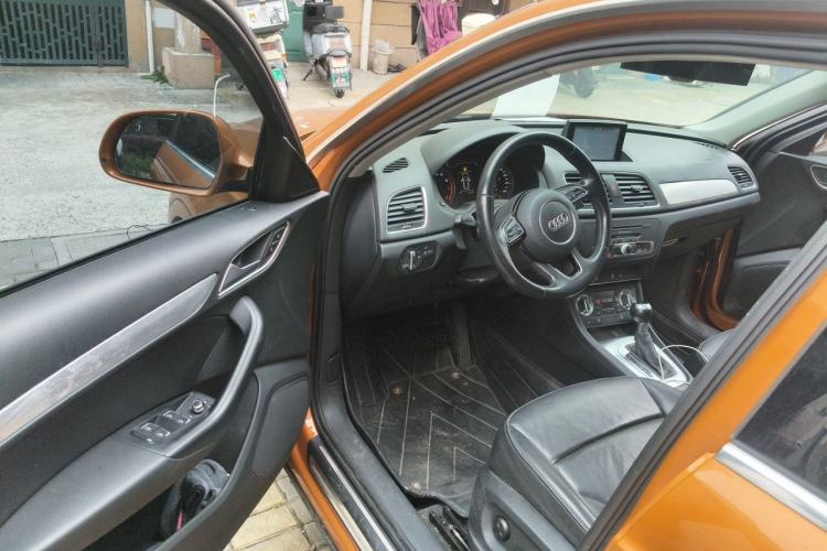 Used Audi Q3 2015 35 TFSI Comfort Model Driver Seat