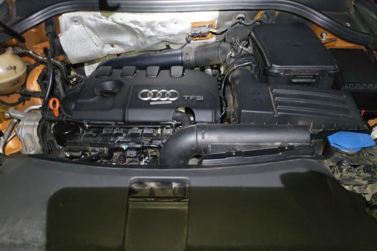 Used Audi Q3 2015 35 TFSI Ambition Edition Engine Bay