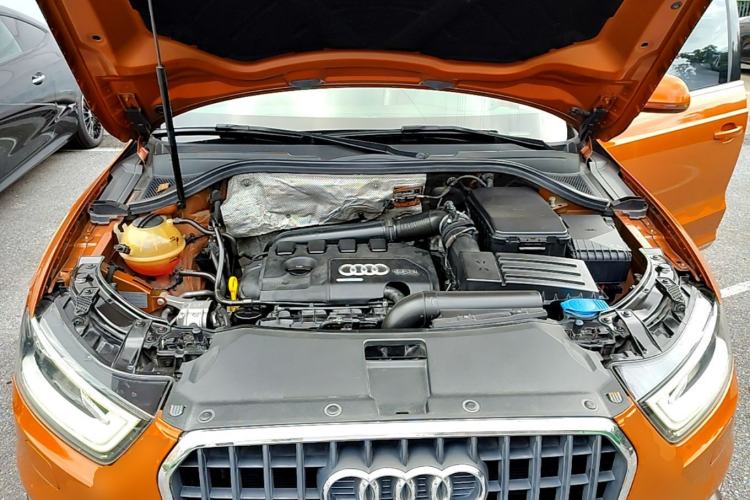 Used Audi Q3 2015 35 TFSI quattro Technology Edition Engine Bay