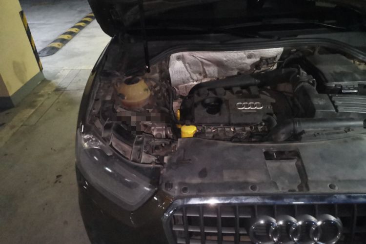 Used Audi Q3 2015 35 TFSI Ambition Edition Engine Bay Right