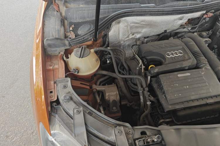 Used Audi Q3 2015 30 TFSI Ambition Edition Engine Bay Right