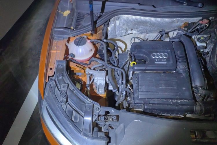 Used Audi Q3 2015 30 TFSI Comfort Model Engine Bay Right