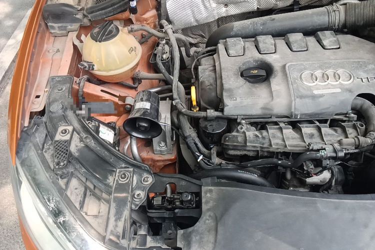 Used Audi Q3 2015 35 TFSI quattro Technology Edition Engine Bay Right