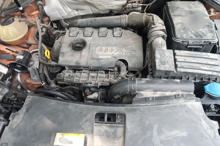 Used Audi Q3 2015 35 TFSI quattro Technology Edition Engine Bay