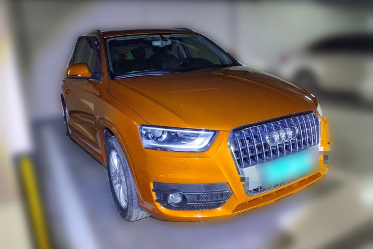 Used Audi Q3 2015 30 TFSI Comfort Model Front Right 45 Deg