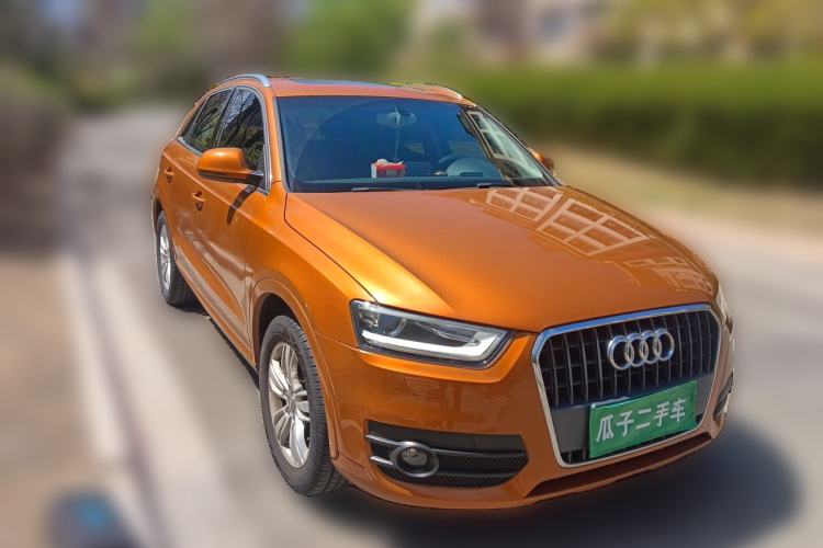 Used Audi Q3 2015 30 TFSI Comfort Model Front Right 45 Deg
