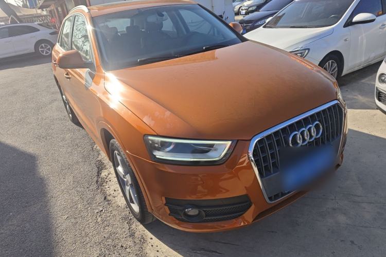 Used Audi Q3 2015 35 TFSI Comfort Model Front Right 45 Deg
