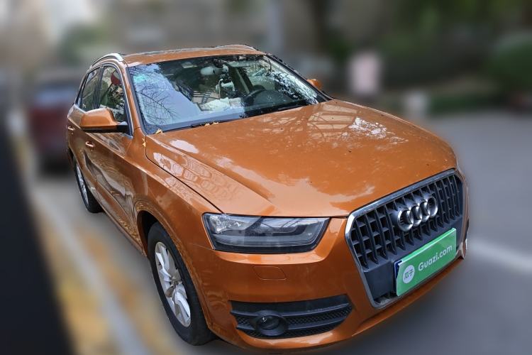 Used Audi Q3 2015 30 TFSI Ambition Edition Front Right 45 Deg