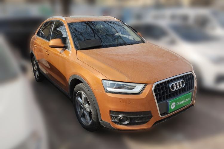 Used Audi Q3 2015 30 TFSI Ambition Edition Front Right 45 Deg