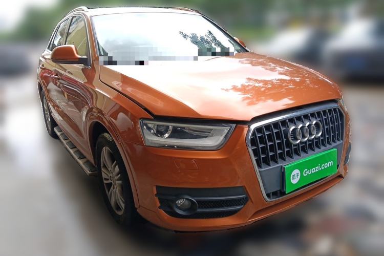 Used Audi Q3 2015 30 TFSI Comfort Model Front Right 45 Deg