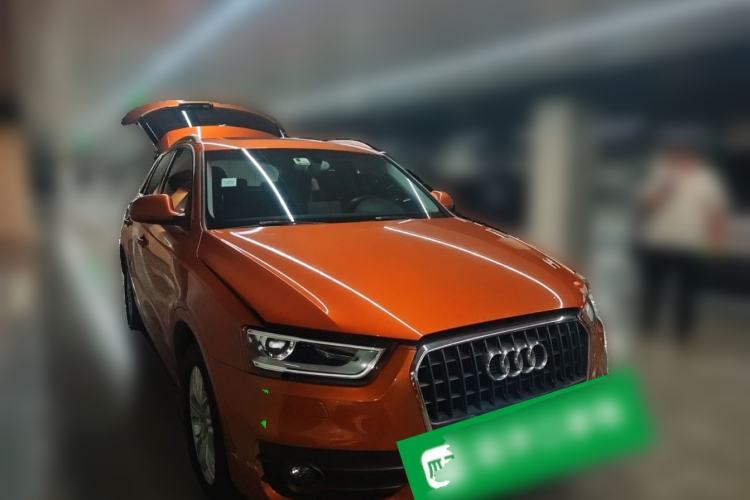 Used Audi Q3 2015 35 TFSI Comfort Model Front Right 45 Deg