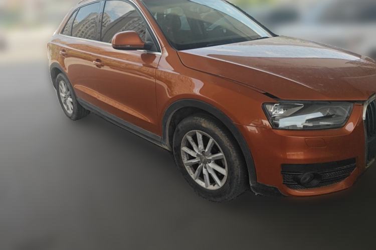 Used Audi Q3 2015 30 TFSI Ambition Edition Front Right 45 Deg
