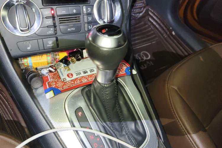 Used Audi Q3 2015 35 TFSI Ambition Edition Gear Lever