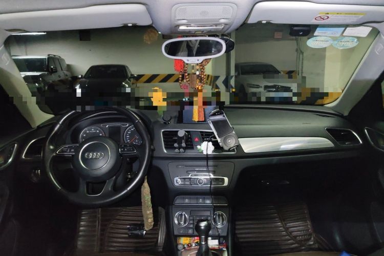 Used Audi Q3 2015 35 TFSI Ambition Edition Headliner
