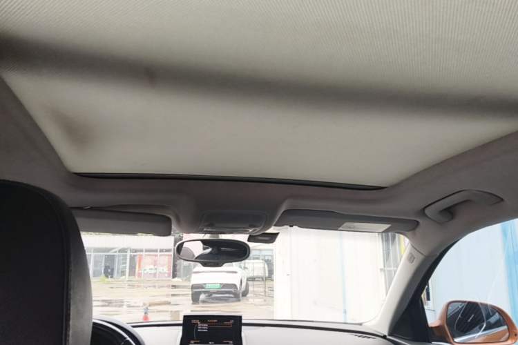 Used Audi Q3 2015 30 TFSI Comfort Model Headliner