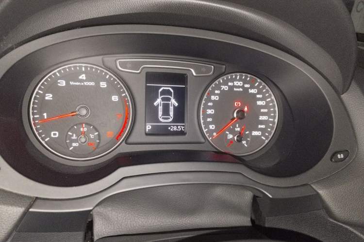 Used Audi Q3 2015 30 TFSI Comfort Model Instrument Cluster