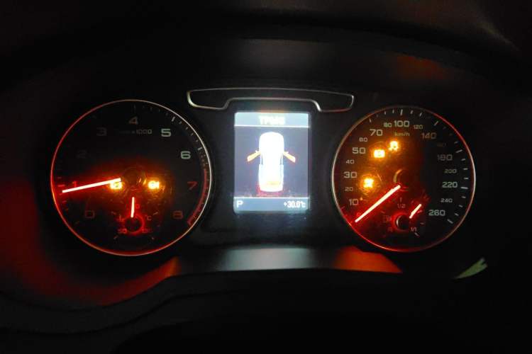 Used Audi Q3 2015 35 TFSI Ambition Edition Instrument Cluster