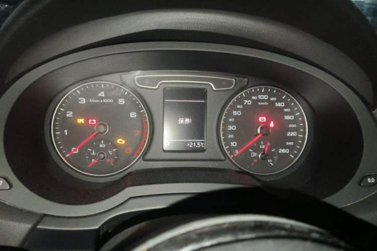 Used Audi Q3 2015 30 TFSI Ambition Edition Instrument Cluster