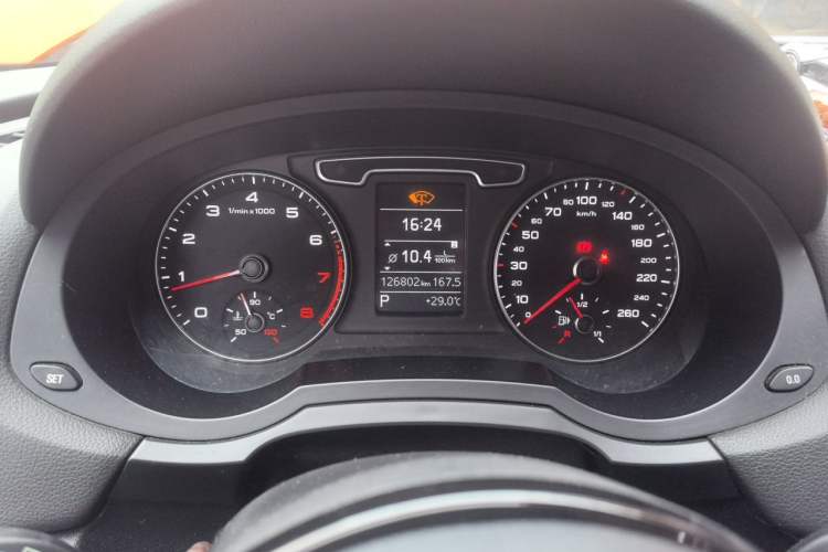 Used Audi Q3 2015 35 TFSI Comfort Model Instrument Cluster