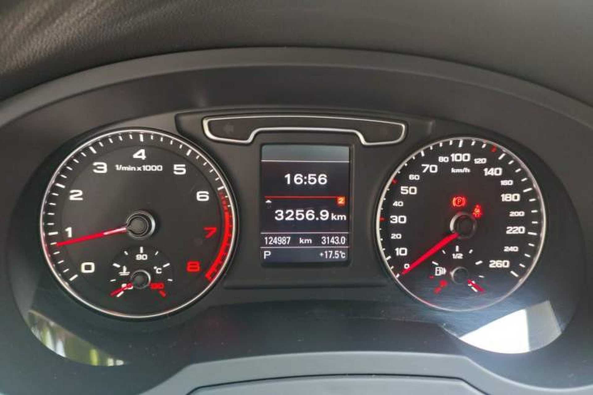 Used Audi Q3 2015 35 TFSI quattro Technology Edition Instrument Cluster