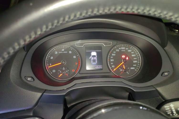 Used Audi Q3 2015 30 TFSI Comfort Model Instrument Cluster