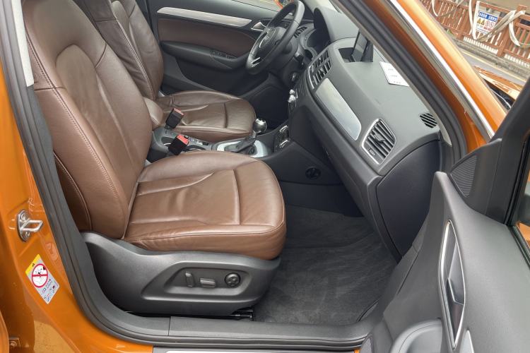 Used Audi Q3 2015 35 TFSI Comfort Model Interior 3