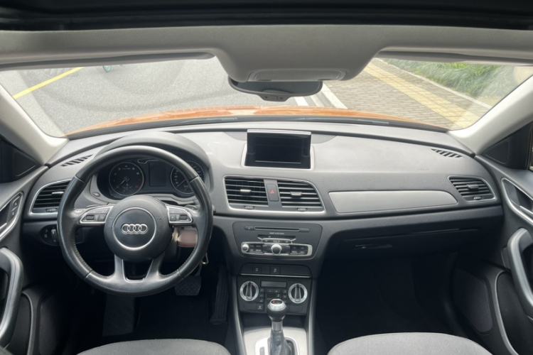Used Audi Q3 2015 35 TFSI Millionth Anniversary Intelligent Edition Interior 6