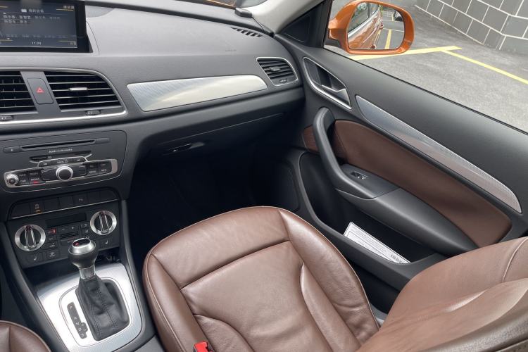 Used Audi Q3 2015 35 TFSI Comfort Model Interior 7