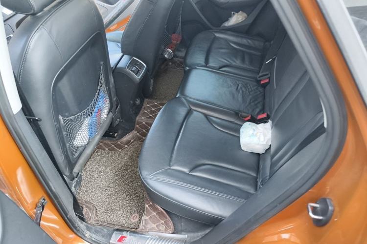 Used Audi Q3 2015 35 TFSI Comfort Model Left Rear Seat