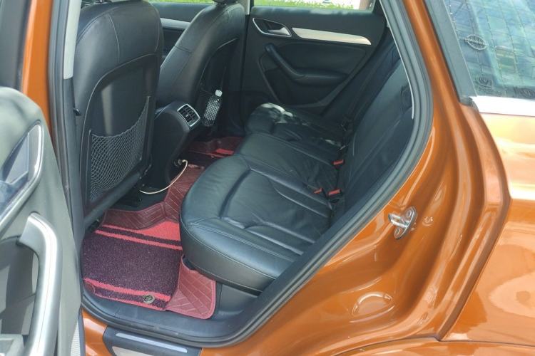 Used Audi Q3 2015 35 TFSI Comfort Model Left Rear Seat