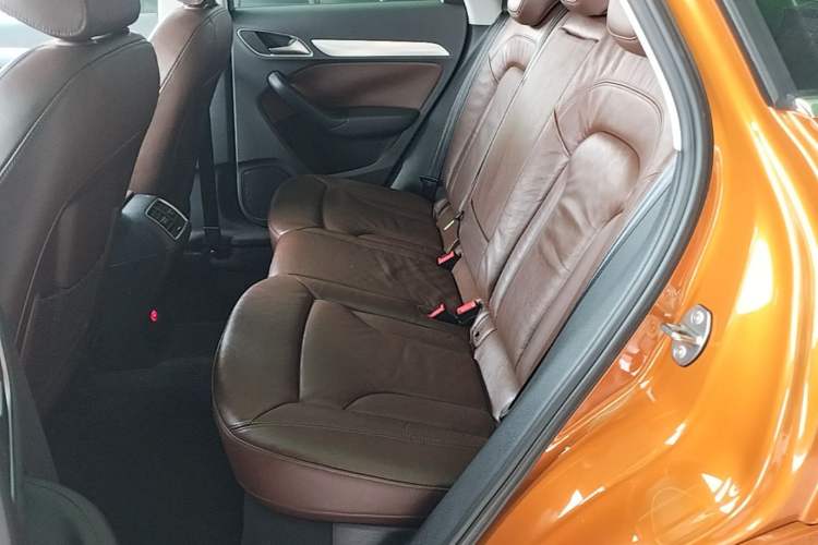Used Audi Q3 2015 35 TFSI Comfort Model Left Rear Seat
